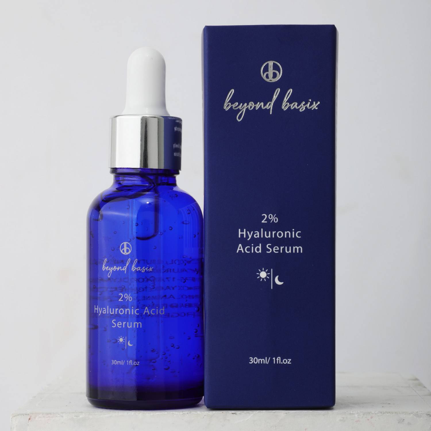 beyond basix 2% Hialuronsav Szérum 30 ml üvegflakon és doboz